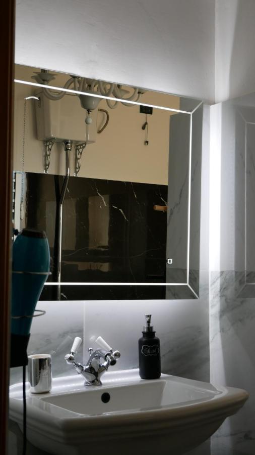 An Deluxe Suites Ancona Bagian luar foto